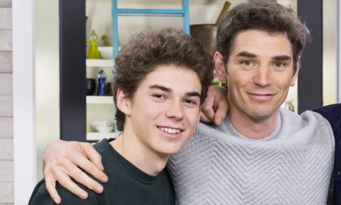 Capture decran 2025 04 03 103818 Le fils de Sébastien Delorme et Julie Perreault a complètement changé de style et il est méconnaissable