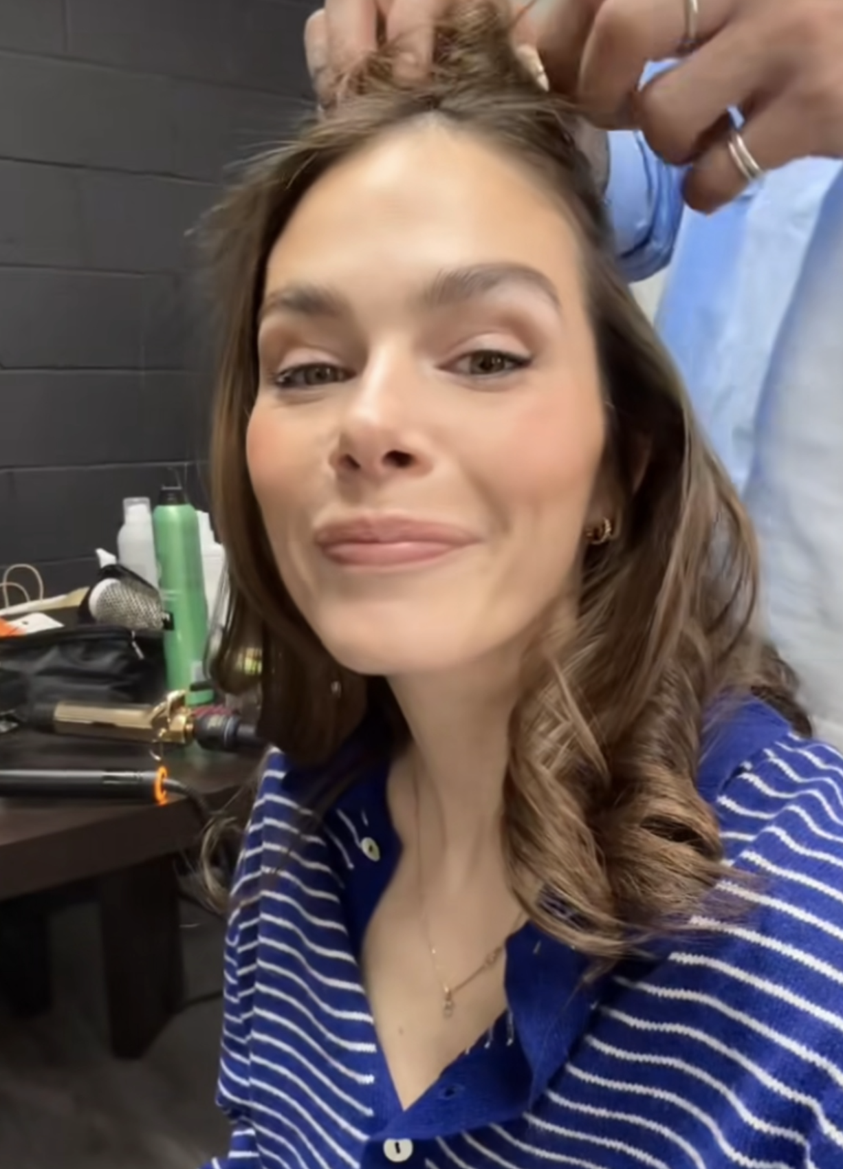 Maripier Morin dévoile sa mère… et la ressemblance est frappante ! 3 Maripier Morin dévoile sa mère… et la ressemblance est frappante ! Capture decran le 2025 04 08 a 09.48.05 Maripier Morin dévoile sa mère… et la ressemblance est frappante !