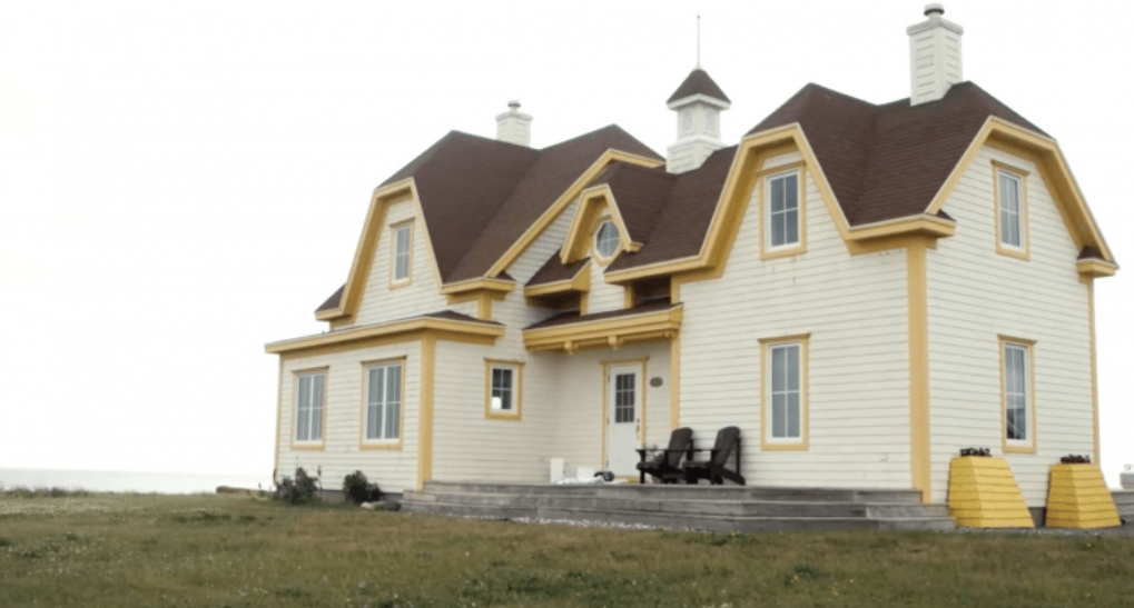 Visitez en images la sublime maison de Julie Snyder aux Îles-de-la-Madeleine 2 Visitez en images la sublime maison de Julie Snyder aux Îles-de-la-Madeleine Capture decran 2025 05 03 102236 Visitez en images la sublime maison de Julie Snyder aux Îles-de-la-Madeleine