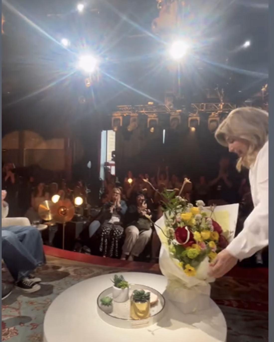 Un cadeau bien mérité pour Marie-Claude après son passage remarqué à Bonsoir Bonsoir 4 Un cadeau bien mérité pour Marie-Claude après son passage remarqué à Bonsoir Bonsoir Capture decran le 2025 05 29 a 12.47.00 Un cadeau bien mérité pour Marie-Claude après son passage remarqué à Bonsoir Bonsoir