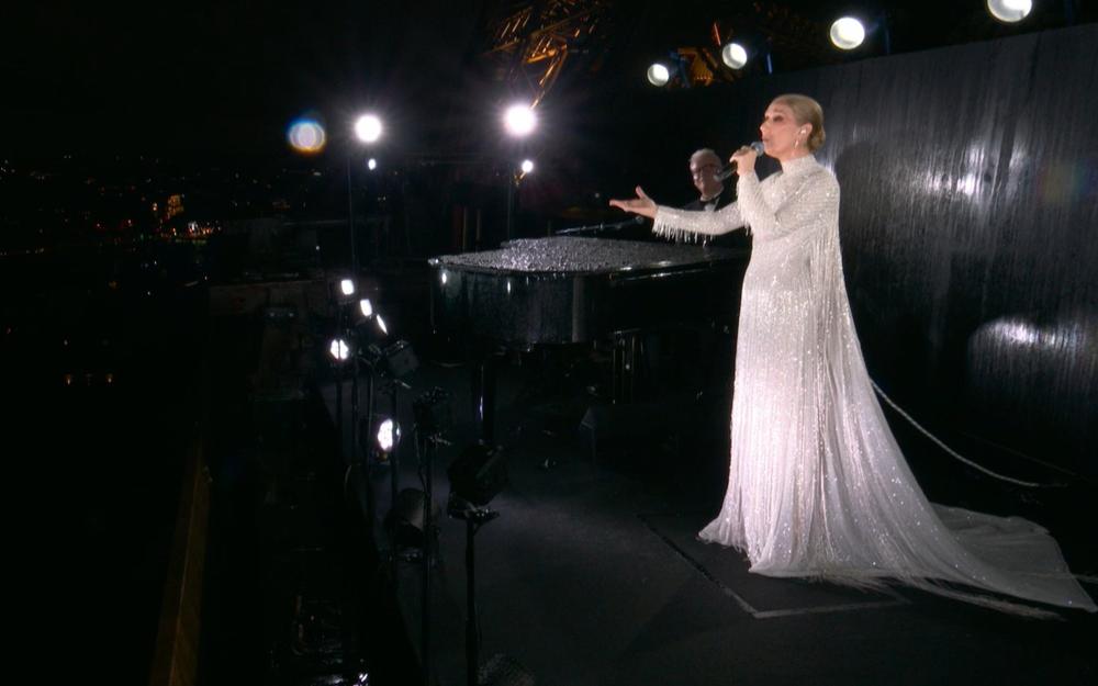 cdionparis Céline Dion refait surface et sème l’émoi : une photo qui en dit long