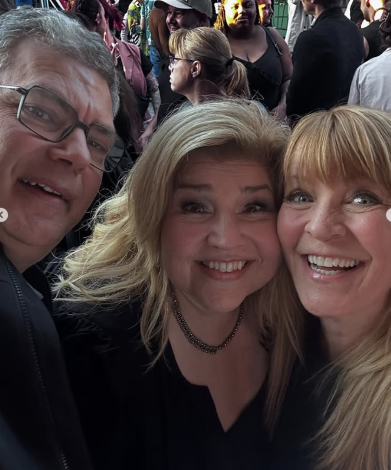 Marie-Claude Barrette pose avec son époux bien connu 3 Marie-Claude Barrette pose avec son époux bien connu Capture decran le 2025 07 01 a 09.52.41 Marie-Claude Barrette pose avec son époux bien connu