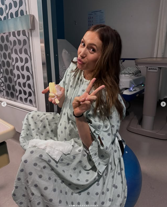Capture decran 2025 09 12 204651 Lysandre Nadeau a accouché : les photos et le nom du bébé dévoilés !