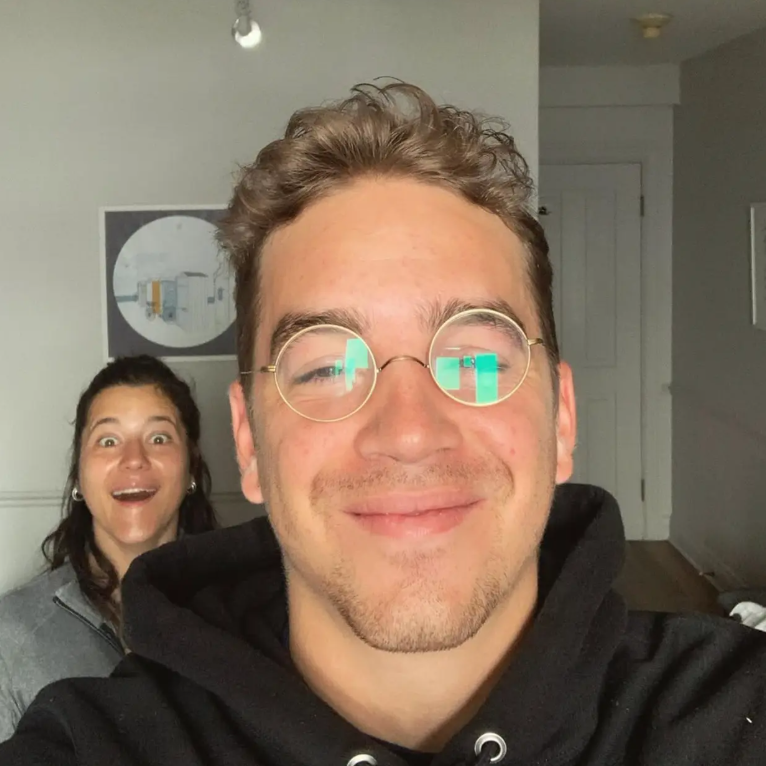 Capture decran 2025 09 13 044547 Antoine Pilon officialise sa relation avec la comédienne Kelly Depeault