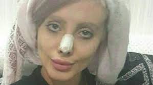 images Le vrai visage du « sosie raté d’Angelina Jolie » : ce que Sahar Tabar a révélé au monde