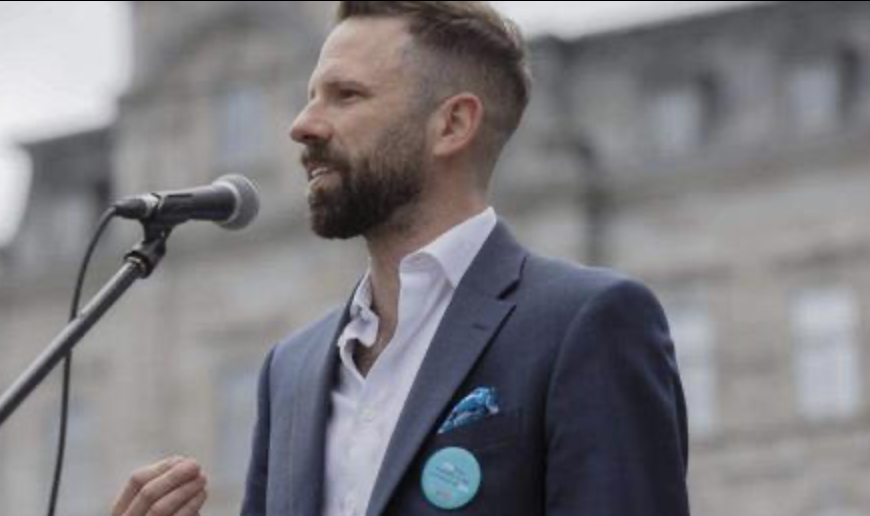 Capture decran le 2025 10 16 a 17.03.01 Le gouvernement Legault fait face à une plainte pour « actes de harcèlement » envers ses employés