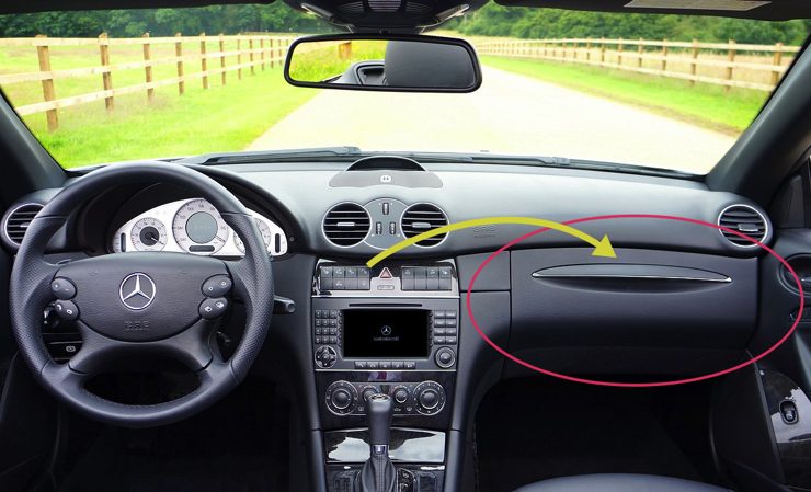 11 objets que vous ne devriez jamais laisser dans votre boite a gants 11 objets que vous ne devriez jamais laisser dans votre boîte à gants