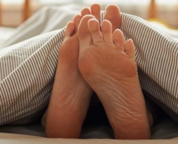 Tribune tendance Pourquoi je sors mes pieds du lit Pourquoi je sors mes pieds du lit la nuit. Je n’aurai jamais pensé que cela en était la raison