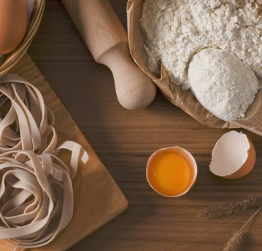 Comment faire des pâtes fraîches à la maison avec seulement 3 ingrédients ? 2 Comment faire des pâtes fraîches à la maison avec seulement 3 ingrédients ? comment faire pate fraiche maison facile Comment faire des pâtes fraîches à la maison avec seulement 3 ingrédients ?