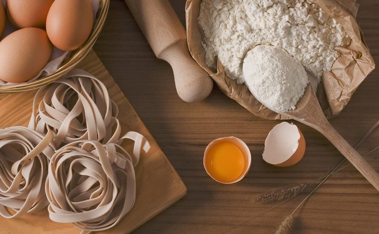 comment faire pate fraiche maison facile Comment faire des pâtes fraîches à la maison avec seulement 3 ingrédients ?
