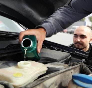 Comment changer l'huile de ma voiture ? 2 Comment changer l'huile de ma voiture ? changer huile voiture Comment changer l'huile de ma voiture ?