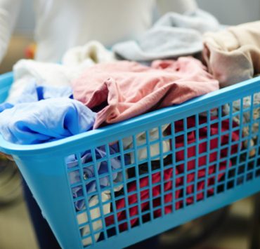 Pourquoi faut-il toujours laver les vêtements neufs avant de les porter ? 3 Pourquoi faut-il toujours laver les vêtements neufs avant de les porter ? laver vetement Pourquoi faut-il toujours laver les vêtements neufs avant de les porter ?