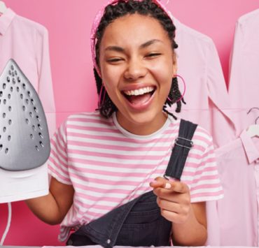 6 astuces de grand-mère pour nettoyer un fer à repasser très encrassé 2 6 astuces de grand-mère pour nettoyer un fer à repasser très encrassé nettoyer fer a repasser 6 astuces de grand-mère pour nettoyer un fer à repasser très encrassé