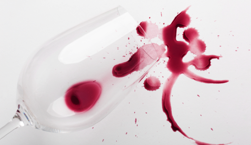 comment enlever tache de vin rouge sur vetement