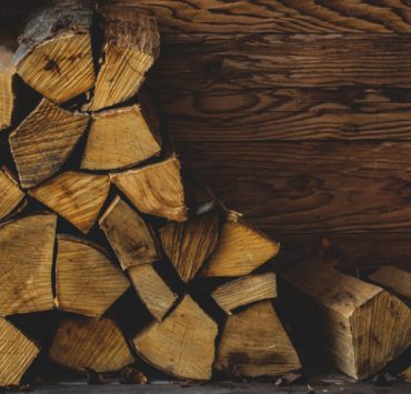 Comment savoir si le bois de chauffage est bien sec ? 3 Comment savoir si le bois de chauffage est bien sec ? bois de chauffage sec Comment savoir si le bois de chauffage est bien sec ?