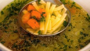 Comment guérir plus vite d'un rhume ? Des remèdes naturels et efficaces 2 Comment guérir plus vite d'un rhume ? Des remèdes naturels et efficaces bouillon poulet Comment guérir plus vite d'un rhume ? Des remèdes naturels et efficaces