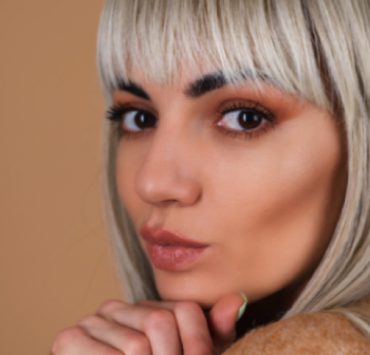 Quelle longueur de cheveux rajeunit ? ✂️👵 💇♀️ 3 Quelle longueur de cheveux rajeunit ? ✂️👵 💇♀️ coupe femme rajeunit Quelle longueur de cheveux rajeunit ? ✂️👵 💇♀️