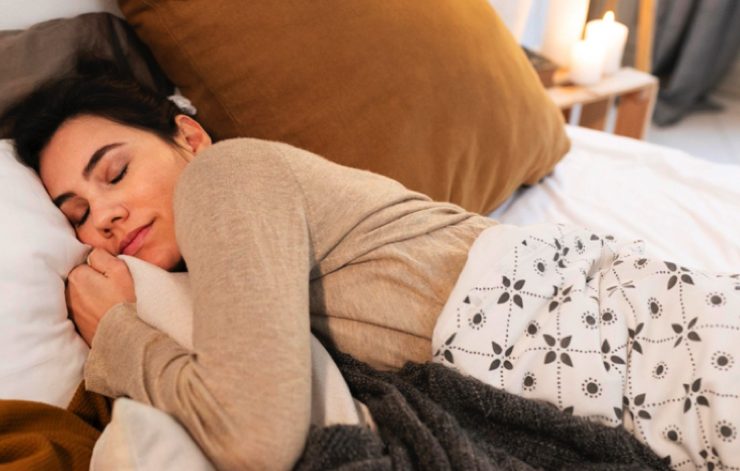 dormir cote droit Pourquoi il ne faut pas dormir sur le côté droit ?