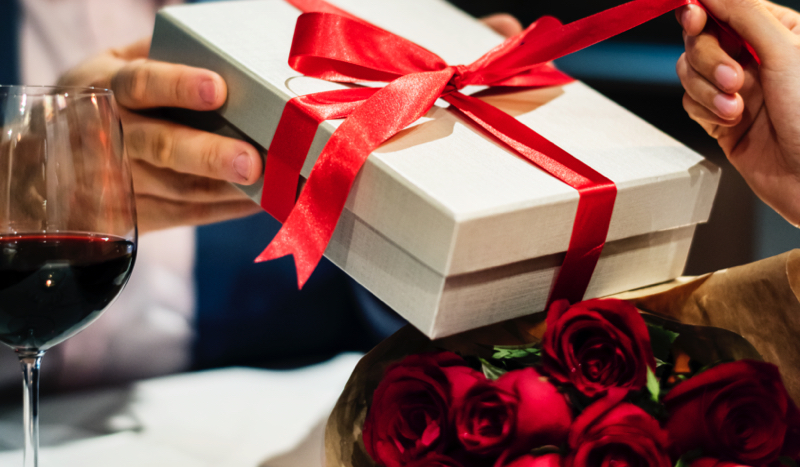 Quel est le cadeau le plus romantique ? 1 Quel est le cadeau le plus romantique ? idee cadeau romantique Quel est le cadeau le plus romantique ?
