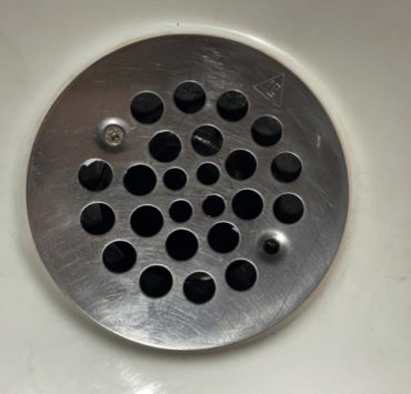 nettoyer drain douche debloque Comment déboucher le drain de la douche ?