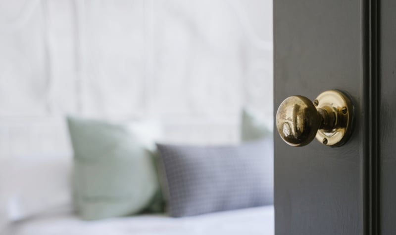Comment sécuriser la porte de la chambre d’hôtel ? 1 Comment sécuriser la porte de la chambre d’hôtel ? porte chambre fotel securiser Comment sécuriser la porte de la chambre d’hôtel ?