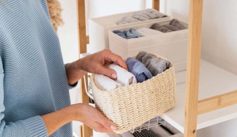 Comment ranger son linge quand on a pas d'armoire ? 1 Comment ranger son linge quand on a pas d'armoire ? ranger linge dans maison armoire Comment ranger son linge quand on a pas d'armoire ?