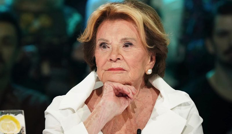 À presque 100 ans, Janette Bertrand fait énormément réagir à Tout le monde en parle 1 À presque 100 ans, Janette Bertrand fait énormément réagir à Tout le monde en parle Janette Ber À presque 100 ans, Janette Bertrand fait énormément réagir à Tout le monde en parle