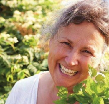 Marthe Laverdière fait une grande annonce à propros du talk-show de Martin Matte 2 Marthe Laverdière fait une grande annonce à propros du talk-show de Martin Matte Marthe photo Marthe Laverdière fait une grande annonce à propros du talk-show de Martin Matte