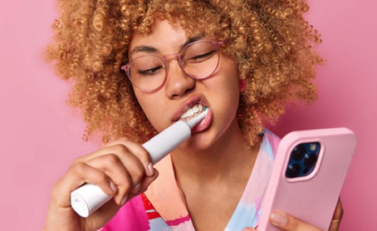 brosse electrique Est-ce bon de se brosser les dents avec une brosse électrique ?