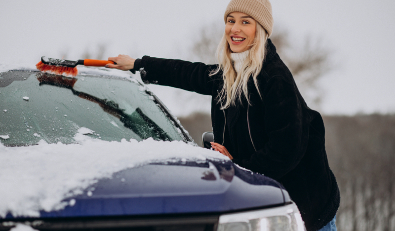 Faut-il faire chauffer sa voiture en hiver ? Mythes et faits révélés 1 Faut-il faire chauffer sa voiture en hiver ? Mythes et faits révélés deneiger voiture hiver Faut-il faire chauffer sa voiture en hiver ? Mythes et faits révélés