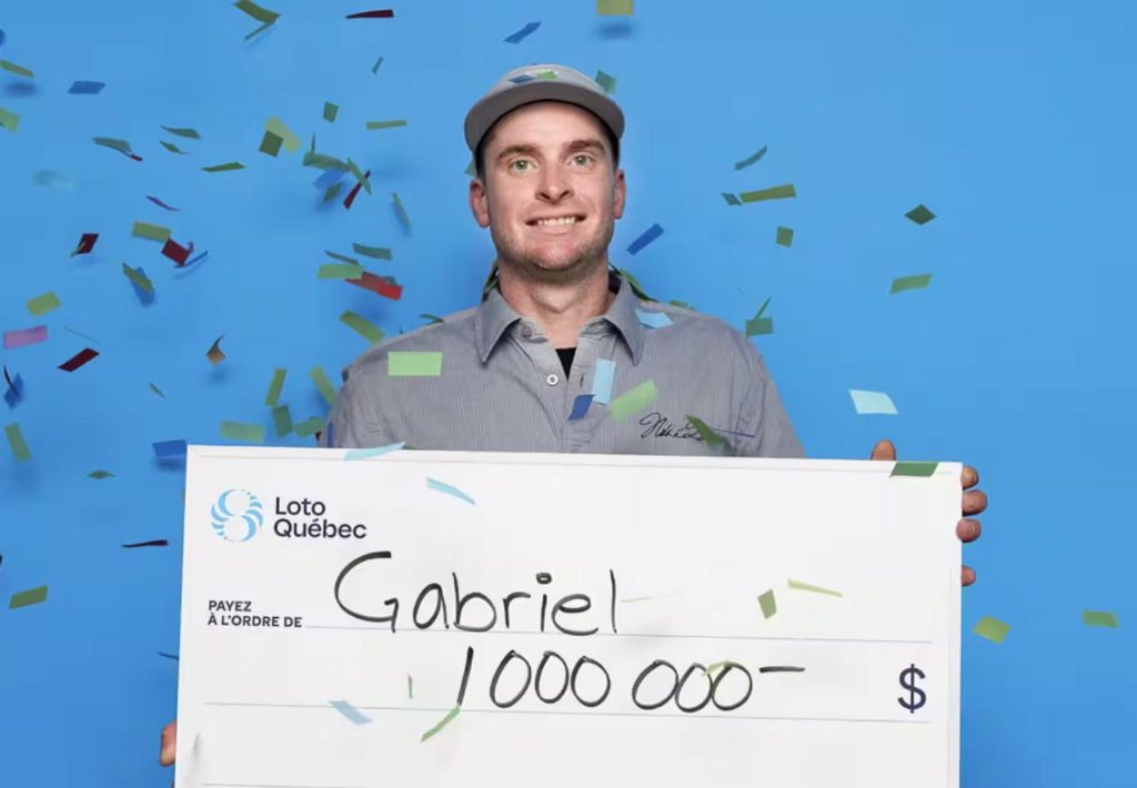 Un jeune Québécois gagne 1 million $ à la loterie un mois avant Noël 2 Un jeune Québécois gagne 1 million $ à la loterie un mois avant Noël gagne lot tt Un jeune Québécois gagne 1 million $ à la loterie un mois avant Noël