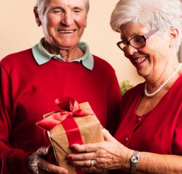 Quel cadeau offrir à une personne âgée ? 2 Quel cadeau offrir à une personne âgée ? idee cadeau pour les personnes agees Quel cadeau offrir à une personne âgée ?