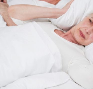 Qu'est-ce qui provoque le syndrome des jambes sans repos ? 2 Qu'est-ce qui provoque le syndrome des jambes sans repos ? jambe sans repos Qu'est-ce qui provoque le syndrome des jambes sans repos ?