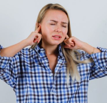 Comment faire pour déboucher une oreille rapidement ? 3 Comment faire pour déboucher une oreille rapidement ? oreille bouche astuce Comment faire pour déboucher une oreille rapidement ?