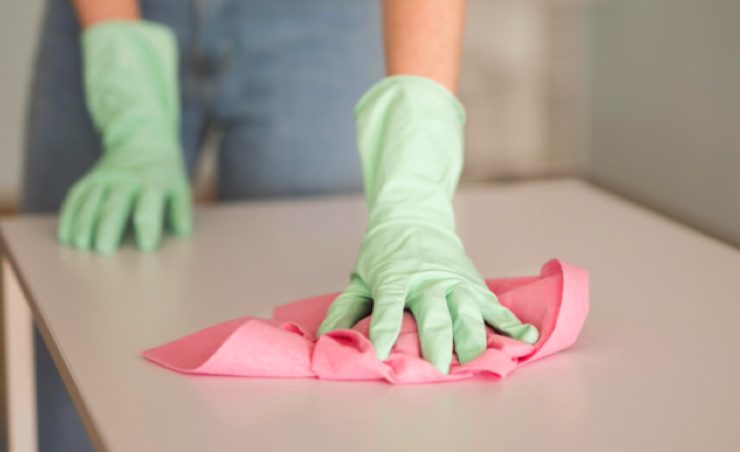 poussiere meuble Comment éviter que la poussière se dépose sur les meubles ?