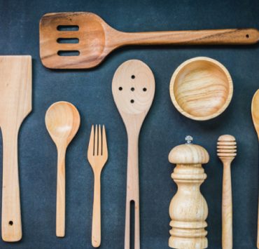 Pourquoi utiliser des ustensiles de cuisine en bois ? 3 Pourquoi utiliser des ustensiles de cuisine en bois ? utiliser ustencil en bois cuisine Pourquoi utiliser des ustensiles de cuisine en bois ?