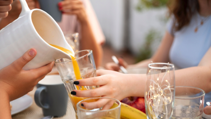 Pourquoi il ne faut pas boire en mangeant ? 1 Pourquoi il ne faut pas boire en mangeant ? boire en mangeant Pourquoi il ne faut pas boire en mangeant ?