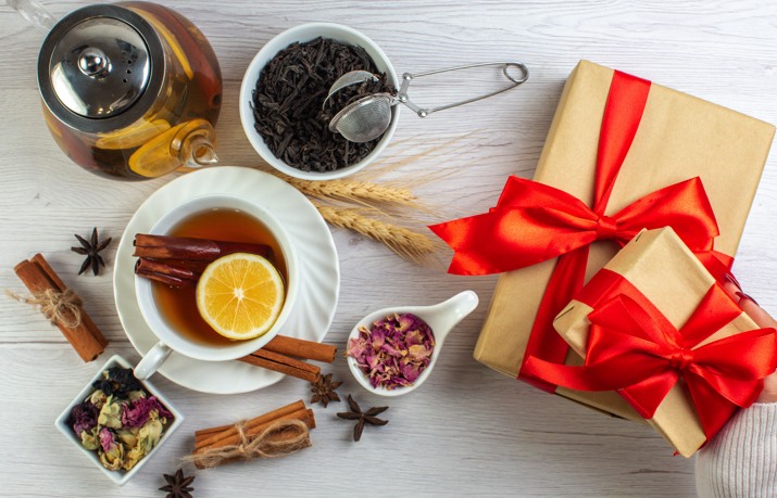 Quel cadeau offrir à ses parents pour Noël ? 3 Quel cadeau offrir à ses parents pour Noël ? coffret de the Quel cadeau offrir à ses parents pour Noël ?