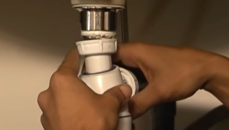 Comment nettoyer un siphon de robinet ? 1 Comment nettoyer un siphon de robinet ? comment nettoyer un siphon de lavabo Comment nettoyer un siphon de robinet ?