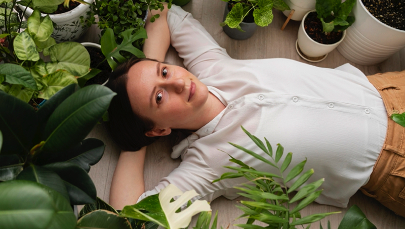 Pourquoi il ne faut pas dormir avec des plantes dans sa chambre ? 1 Pourquoi il ne faut pas dormir avec des plantes dans sa chambre ? dormir avec plantes Pourquoi il ne faut pas dormir avec des plantes dans sa chambre ?