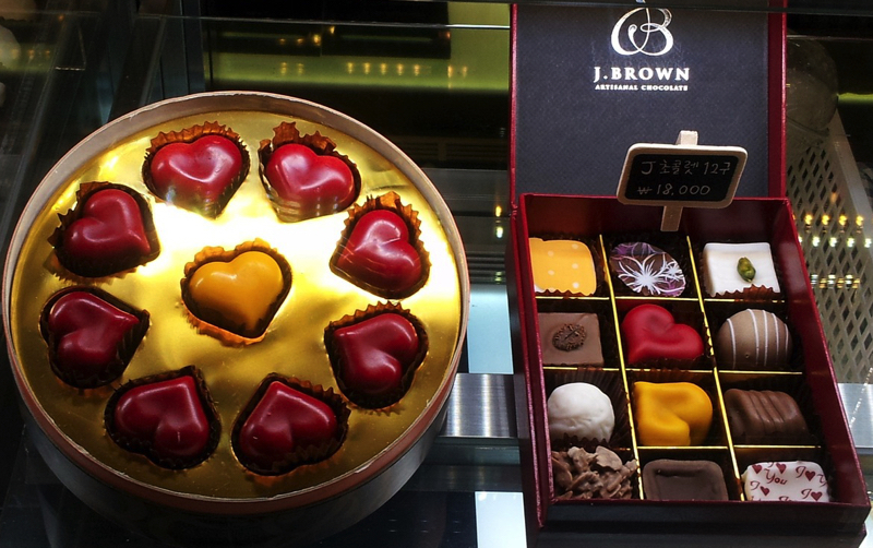 Quel cadeau offrir à ses parents pour Noël ? 6 Quel cadeau offrir à ses parents pour Noël ? idee cadeau coffret chocolat Quel cadeau offrir à ses parents pour Noël ?