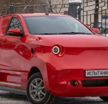 La Russie dévoile sa première voiture électrique, et elle devient instantanément la risée mondiale 4 La Russie dévoile sa première voiture électrique, et elle devient instantanément la risée mondiale image La Russie dévoile sa première voiture électrique, et elle devient instantanément la risée mondiale