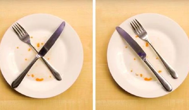 savoir quand repas est termine Quelle est la bonne manière d’indiquer que vous avez fini de manger… Gauche ou droite ?