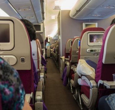 13 astuces incroyables sur les voyages en avion que les passagers ignorent 3 13 astuces incroyables sur les voyages en avion que les passagers ignorent voyage en avion passeger ignorent bon a savoir 13 astuces incroyables sur les voyages en avion que les passagers ignorent