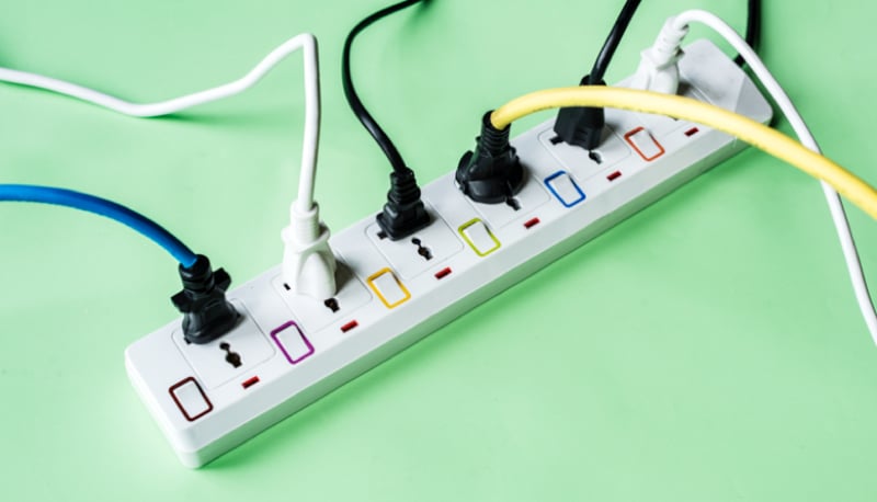 Quels sont les trois appareils à débrancher le soir pour réduire sa facture d'électricité ? 1 Quels sont les trois appareils à débrancher le soir pour réduire sa facture d'électricité ? debrancher appareil le soir Quels sont les trois appareils à débrancher le soir pour réduire sa facture d'électricité ?