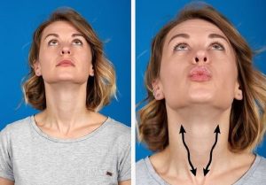 Comment perdre du double menton très rapidement ? 9 astuces à connaître 9 Comment perdre du double menton très rapidement ? 9 astuces à connaître exercice cou Comment perdre du double menton très rapidement ? 9 astuces à connaître