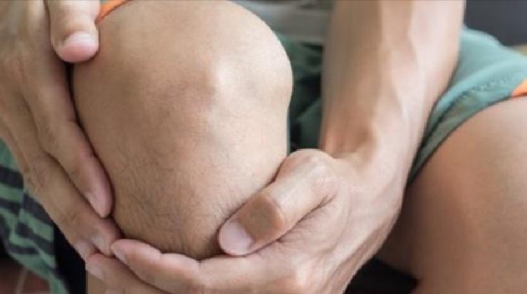 traiter douleur genou Comment soulager les douleurs au genou avec des remèdes naturels ?