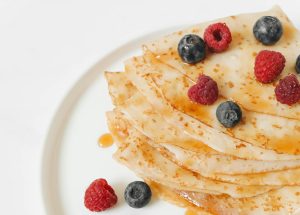 Top 10 des Plats Nostalgiques qui Nous Ramènent en Enfance 2 Top 10 des Plats Nostalgiques qui Nous Ramènent en Enfance pexels polina tankilevitch 4725652 Top 10 des Plats Nostalgiques qui Nous Ramènent en Enfance