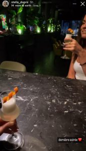 stella dupre anne marie angelil Stella, la fille de Marc Dupré, expose une photo inédite avec sa maman Anne-Marie Angélil, en voyage.