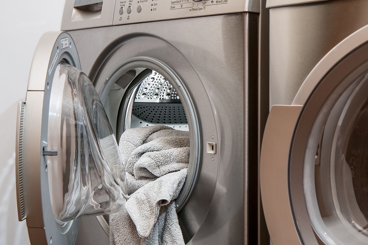 washing machine 2668472 1280 Combien de fois porter un vêtement avant de le laver ?